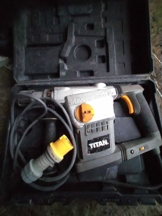 Młotowiertarka titan SDS max 110v