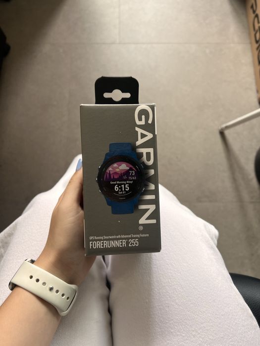 Garmin  forerunner 255