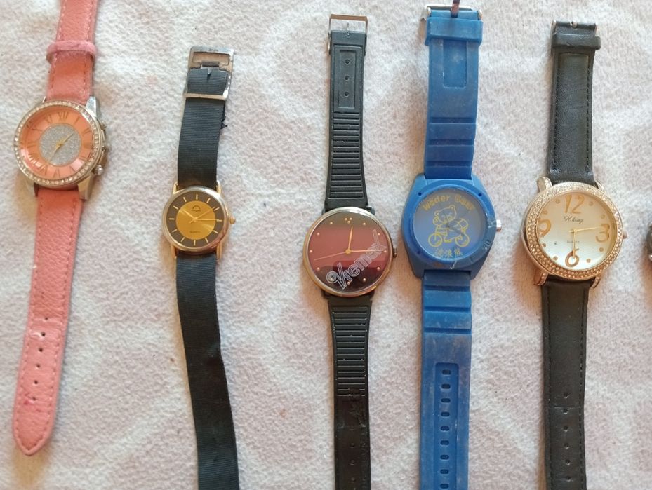 Zegarki damskie uszkodzone