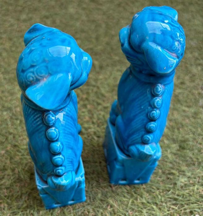 Cães de Fó (também conhecidos como Leões Guardiões Chineses) em porcelana azul