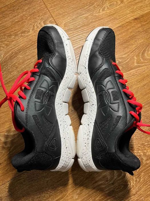 Кроссовки Under Armour