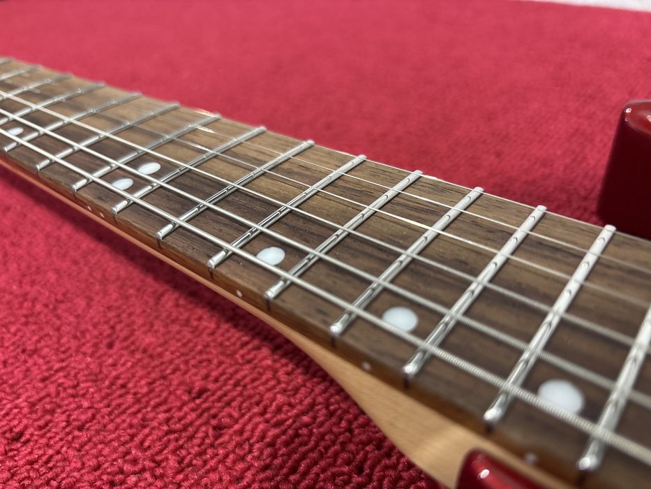 Cort X2, progi ze stali nierdzewnej, siodełko TUSQ, struny ELIXIR