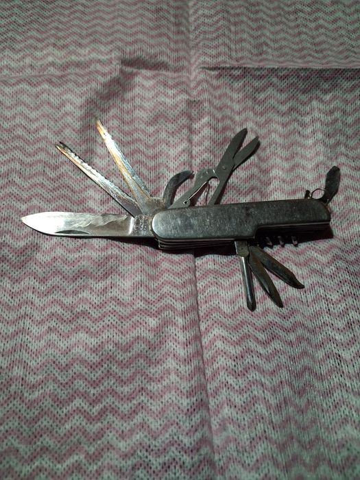 Scyzoryk wielofunkcyjny