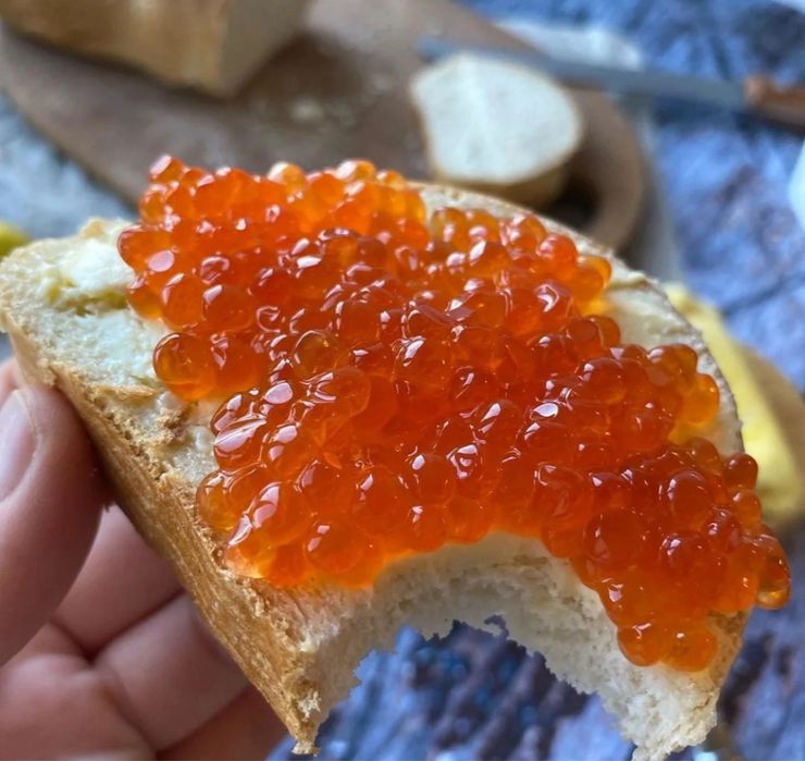 Натуральная красная икра кета и горбуша