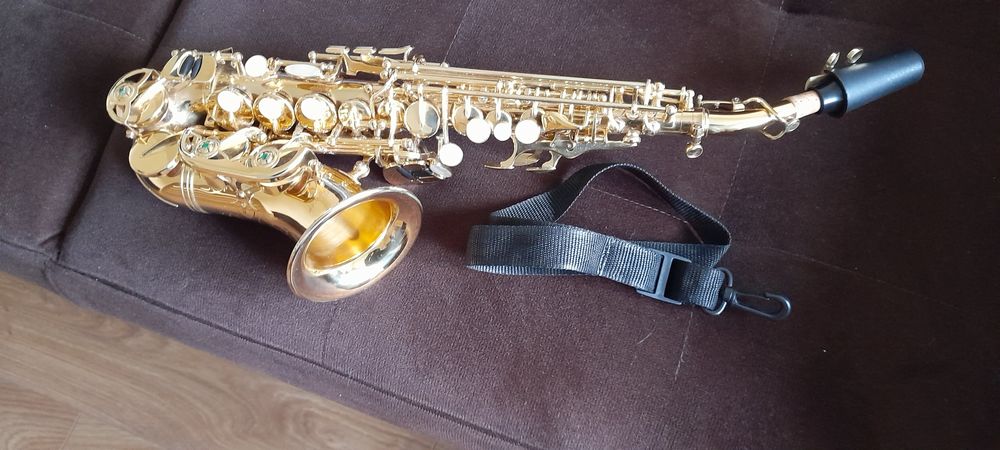 Saksofon sopranowy ,ustnik ,kplfuterał