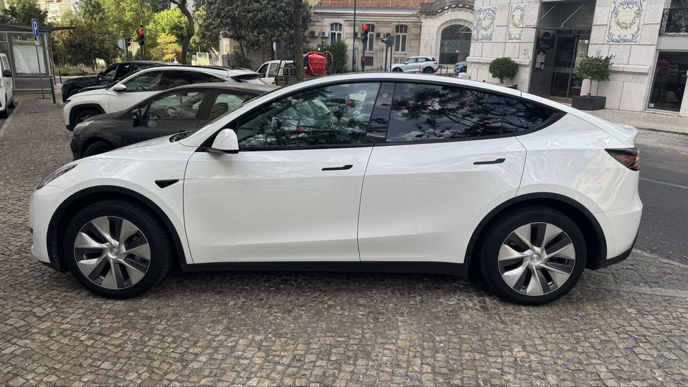 Tesla Y rwd 2023 53mil kms Nacional Iva dedutivel