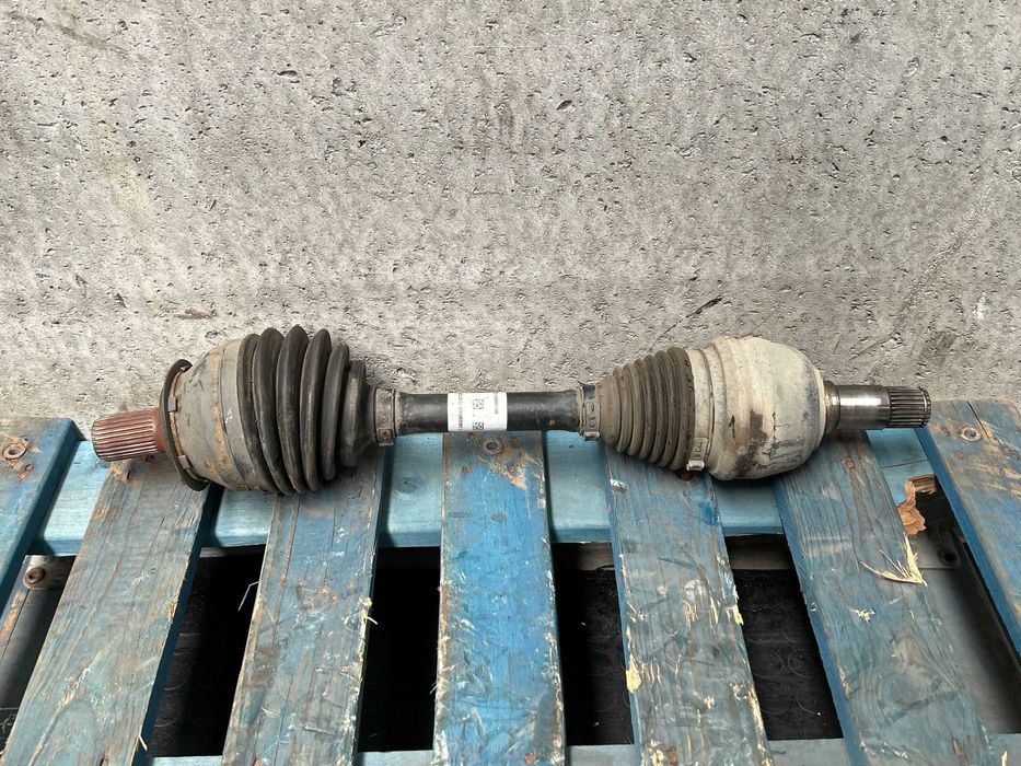 Transmissão frontal esquerda Mercedes Classe A 200D (2015)