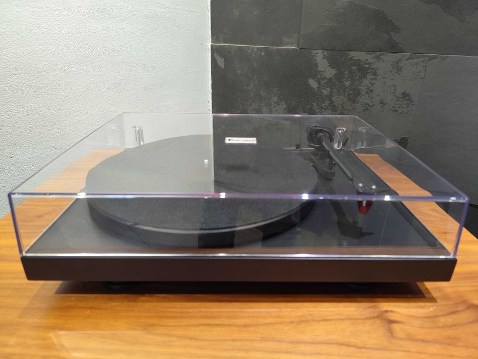 Pro-Ject Debut Carbon EVO satyna czarny OUTLET