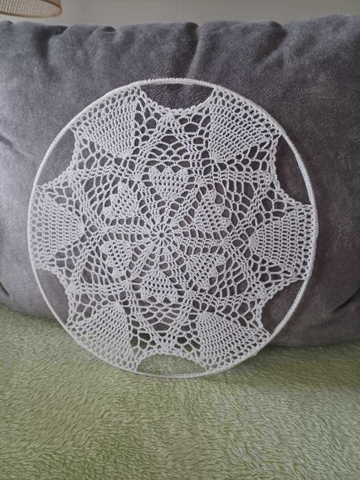 Ozdoba wykonana ręcznie na szydełku śr. 30 cm
