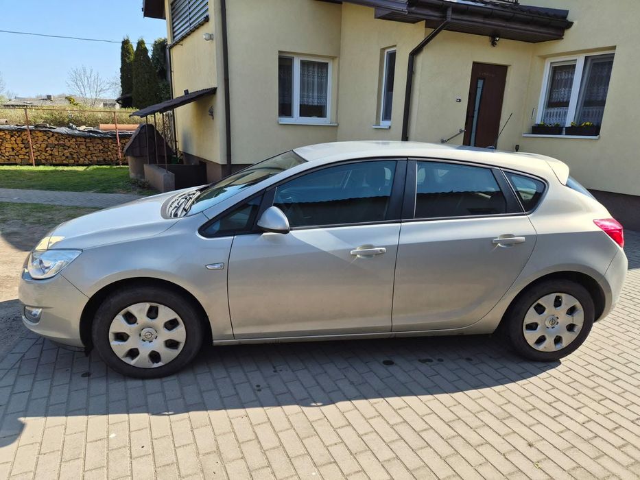 Opel Astra Sprzedam Opel Astra J Stan Bardzo Dobry