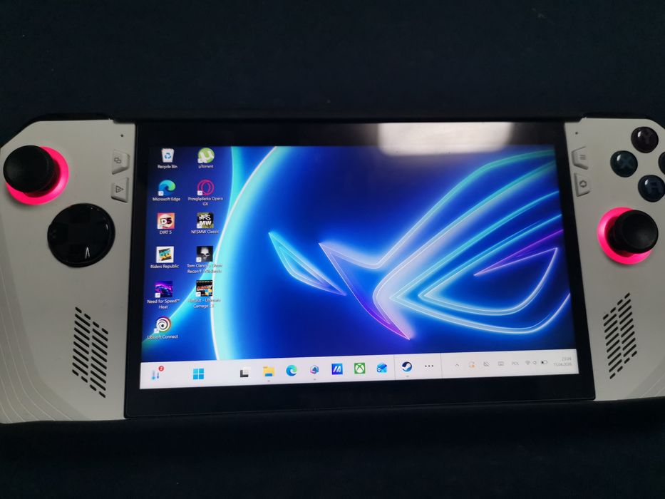 Asus Rog Ally Z1 extreme 2 tb