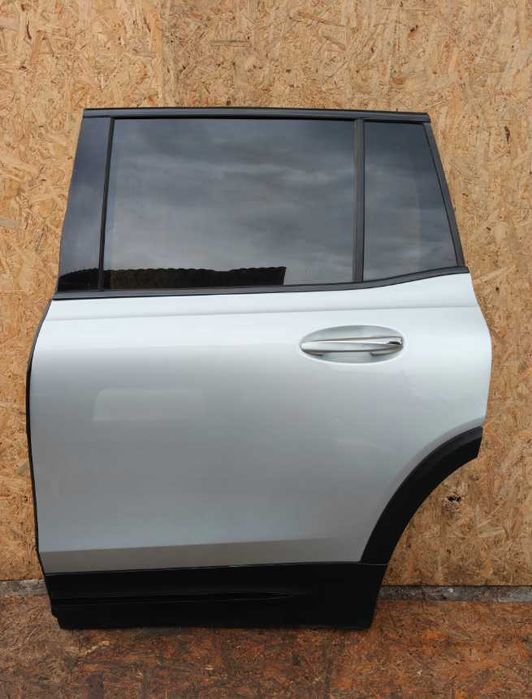 Двері Mercedes GLB X247 W247 передні або задні праві ліві разборка