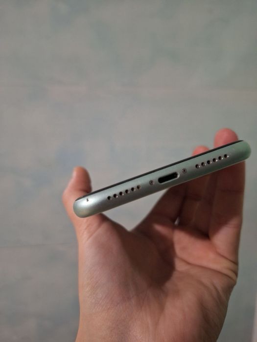 iPhone 11 128 gb продам або обміняю на 13/13pro