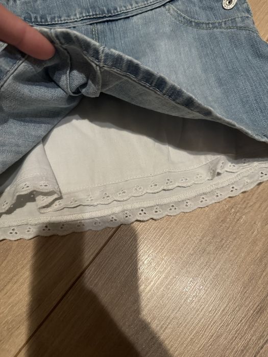 Sukienka Tommy Hilfingier ogrodniczka