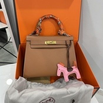 Сумки Hermes Kelly