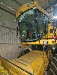 Kombajn zbożowy New Holland TC 5050