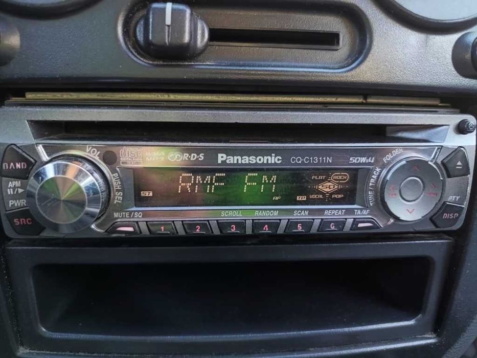 RadioCDText-MP3 Panasonic CQ-C1311N 4x50 Bass SQ Sub ID3-TAG iPod 2RCA