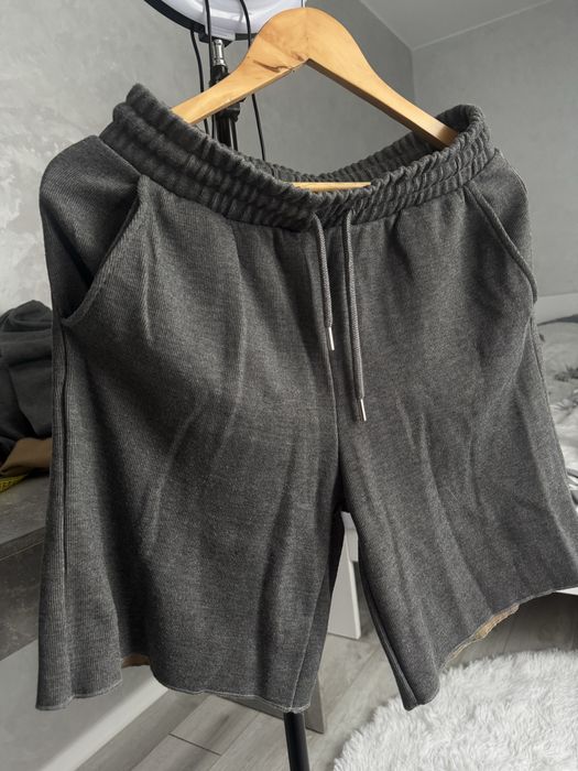 Жіночий костюм ZARA