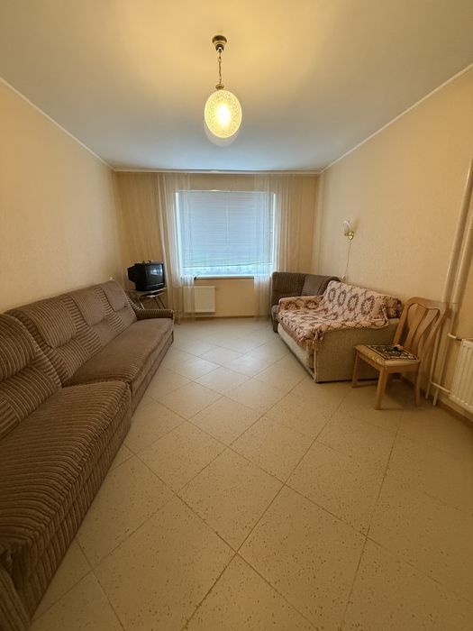 Продаж 2 кім квартири на Незалежності 58.
