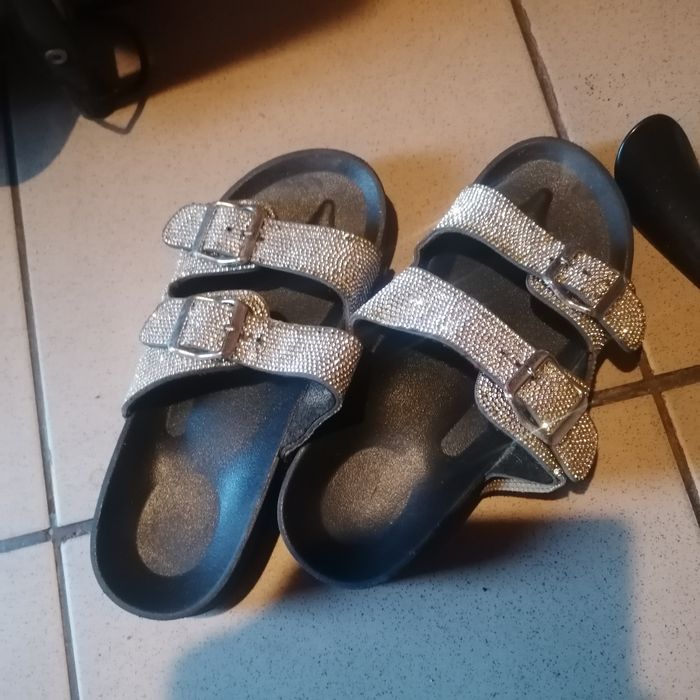 Klapki dziewczęce 36