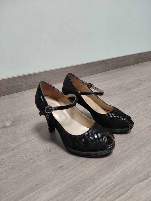 Sapatos de senhora 38