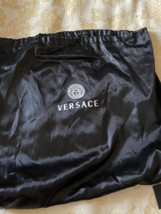 чорна лакована сумка Versace, торг