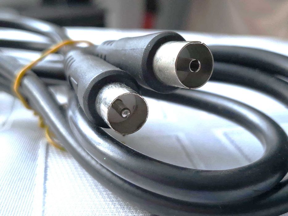 Kabel antenowy , wtyk antenowy - gniazdo antenowe
