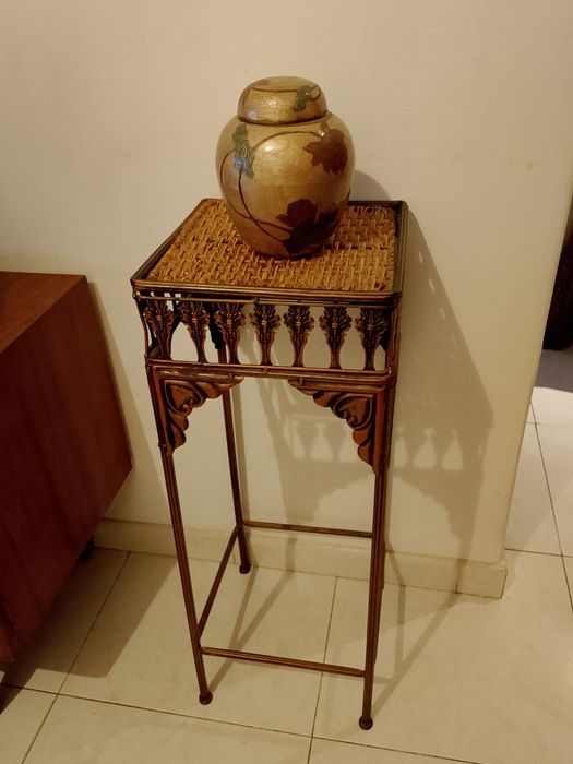 Floreira / Mesa de apoio