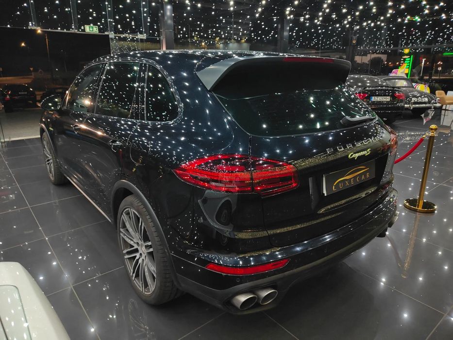 Porsche Cayenne S E-Hybrid Platinum Edition