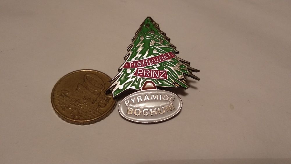 значок елка piramide bochum германия брошь елочка металл брошка
