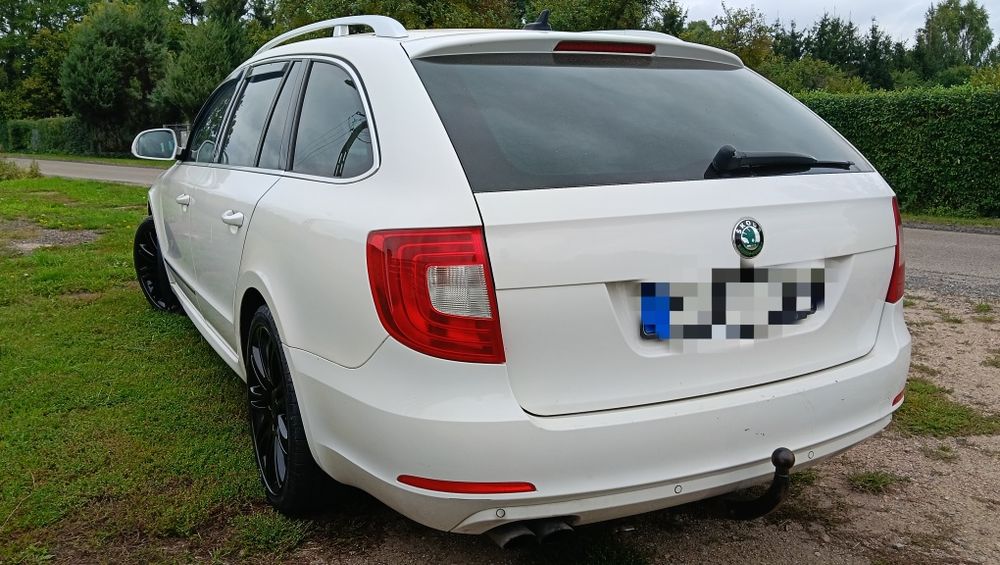 Skoda suberb 2012//2.0 disel 4x4