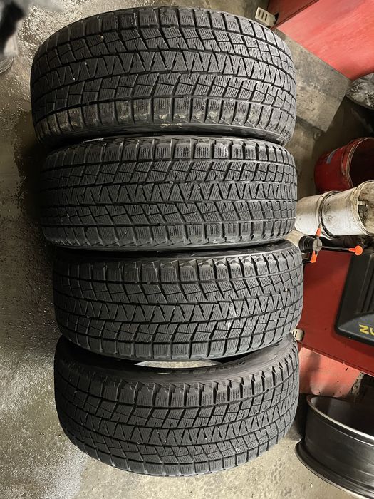 Продам комплект зимових шин 245/50 R20 Bridgestone Blizzak DM-V1