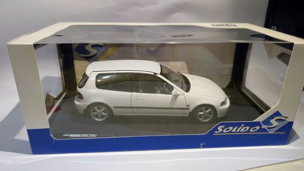 Honda Civic EG6 1:18 Solido