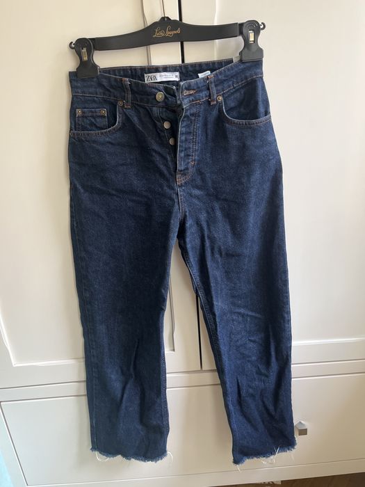 синие джинсы zara