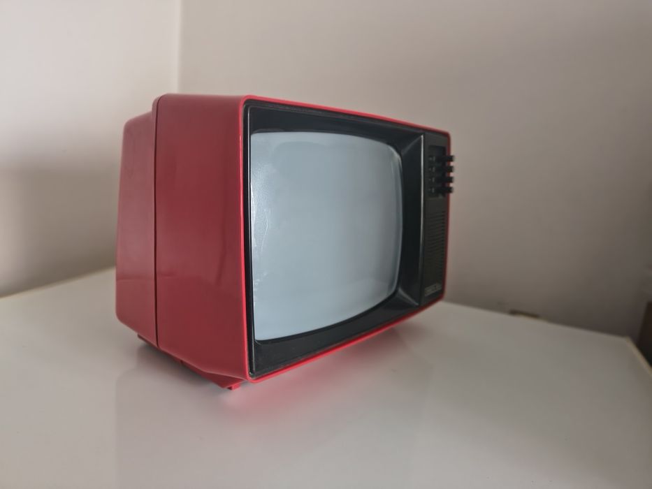 PRL Telewizor JUNOST 402B