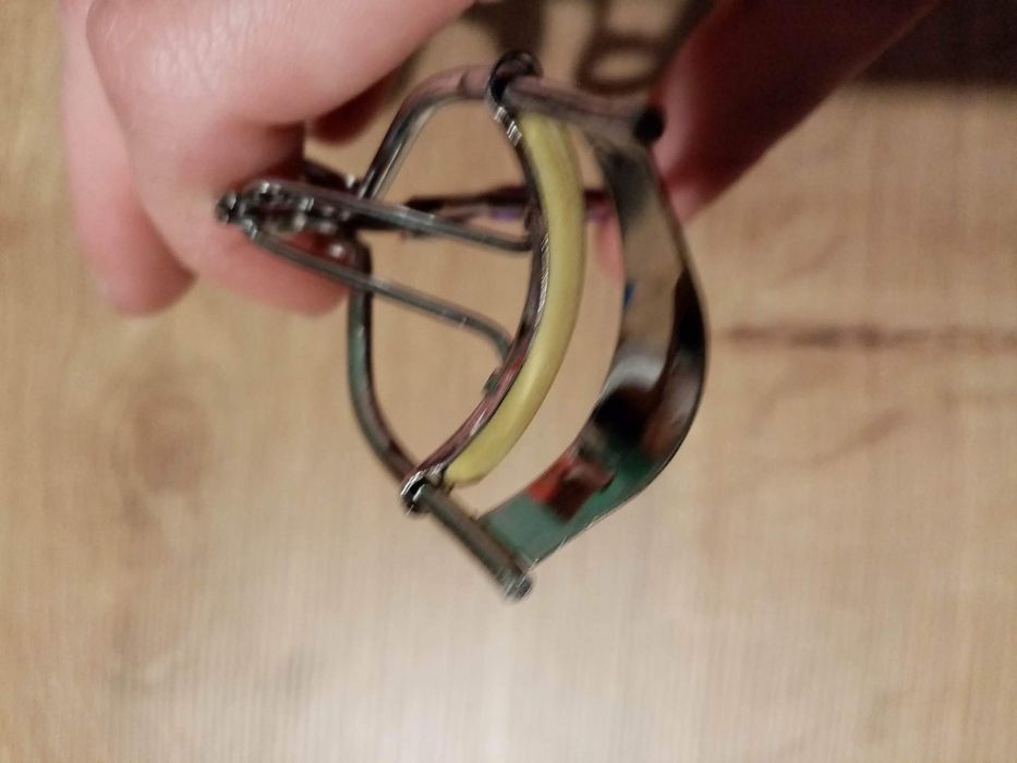 Zalotka do podkręcania rzęs