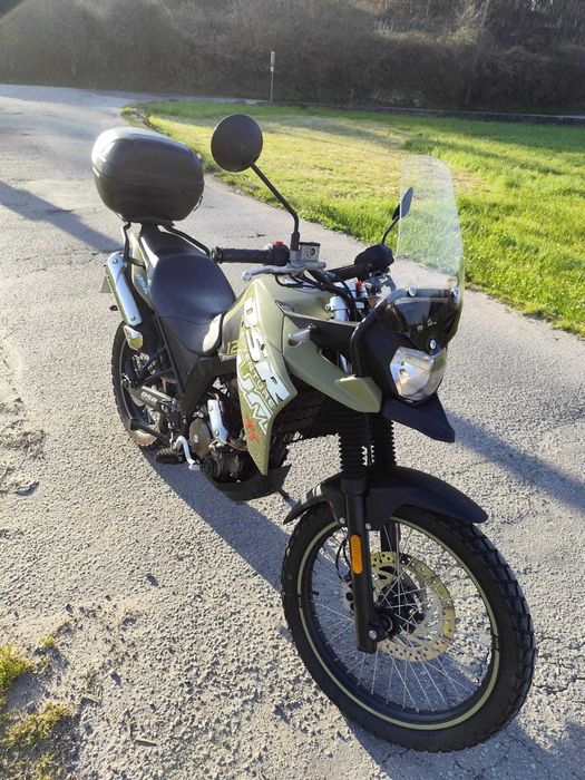 Um DSR Adventure TT 125