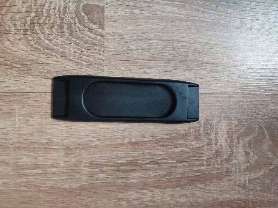Naramiennik plastikowy 30 mm CZARNY do torby podróżnej