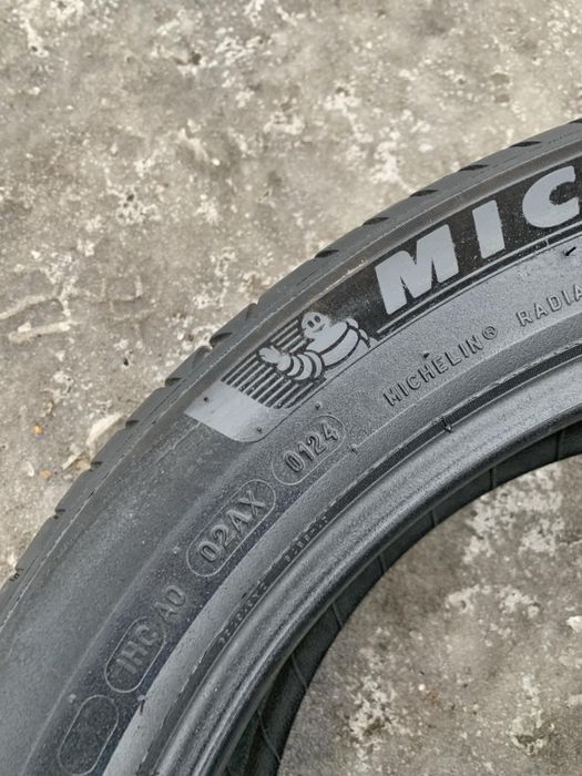 Шини 235/45 R20 Michelin  комплект літо 2023/24 рік 6,5/6,3  мм