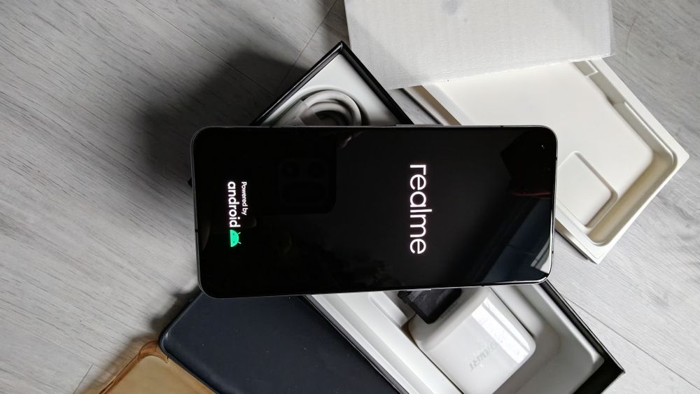realme gt 2 pro 12 256 - купити телефони та аксесуари - Ціна на OLX.ua