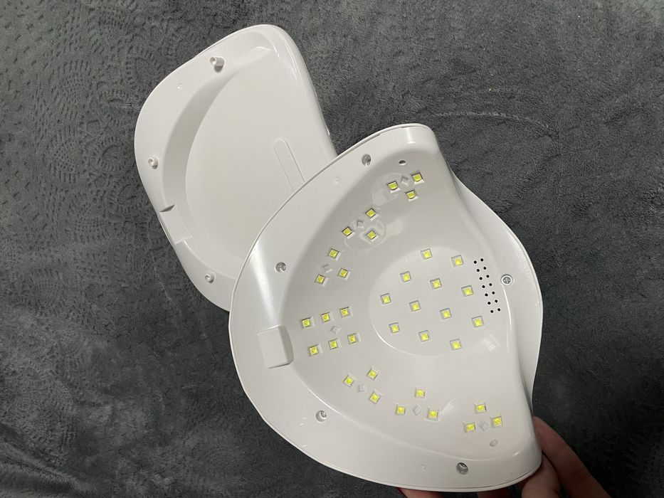 Лампа для манікюру SUN Molekula