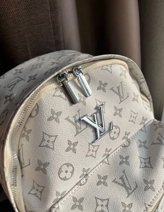 рюкзак Louis Vuitton