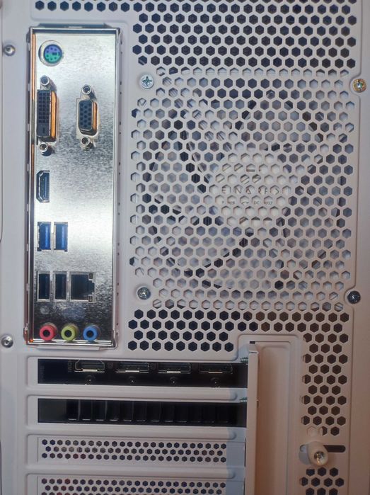 PC Gaming i7 8700 • RTX 3060 Ti • 16GB 2400MHz • 512GB SSD • ARGB Branca