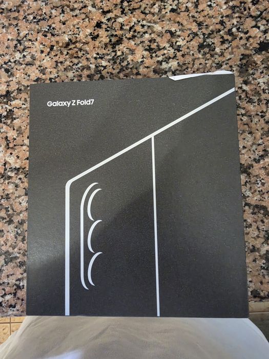 Samsung Z Fold 7 como NOVO