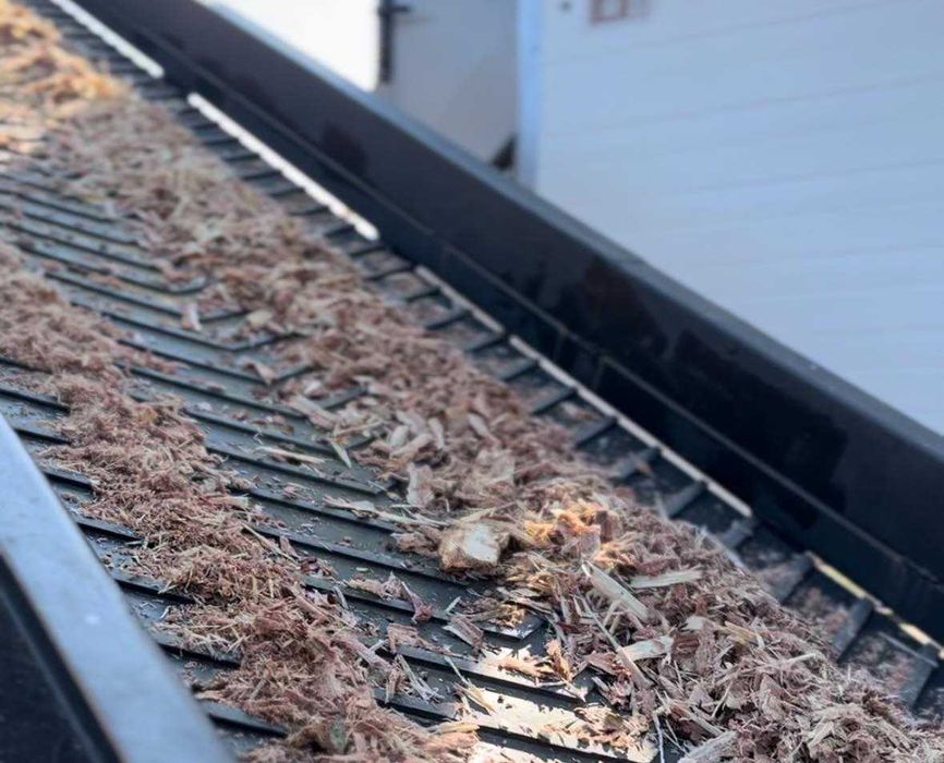 Korowarka z reduktorem napływów korzeniowych