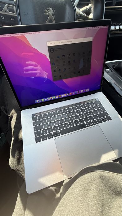 MacBook Pro i7 toutch bar
