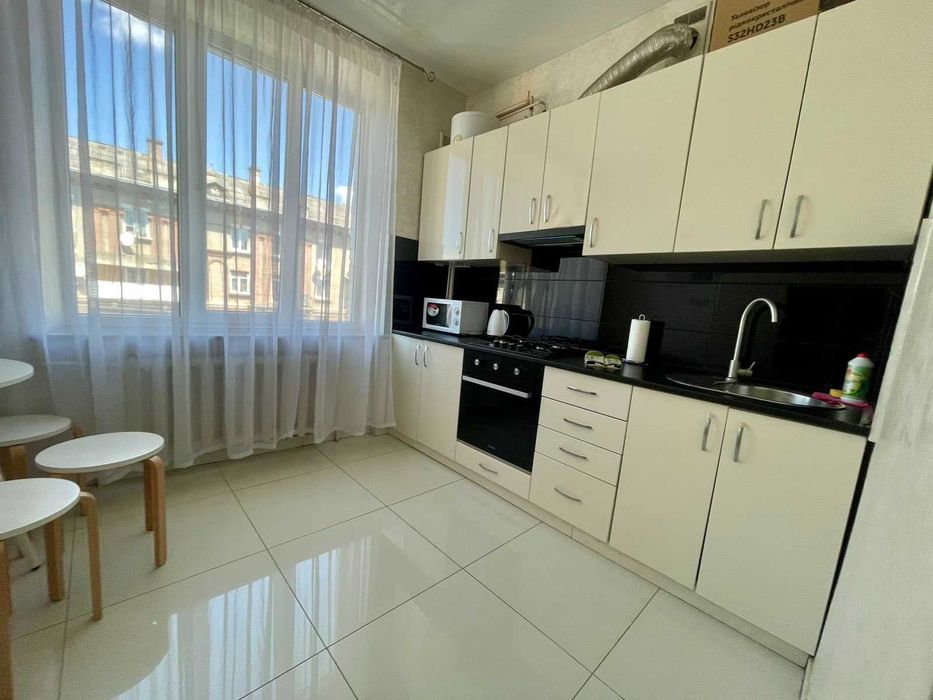 ЦЕНТР 1-кім квартира. вул Руська 20 + Звітні документи