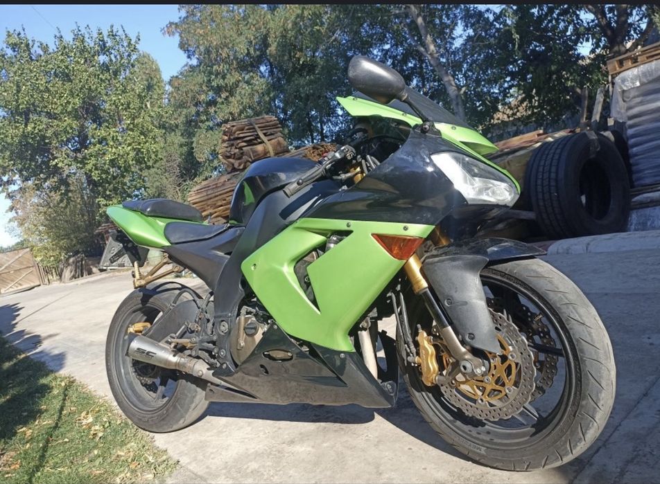 Продам кавасаки zx10r