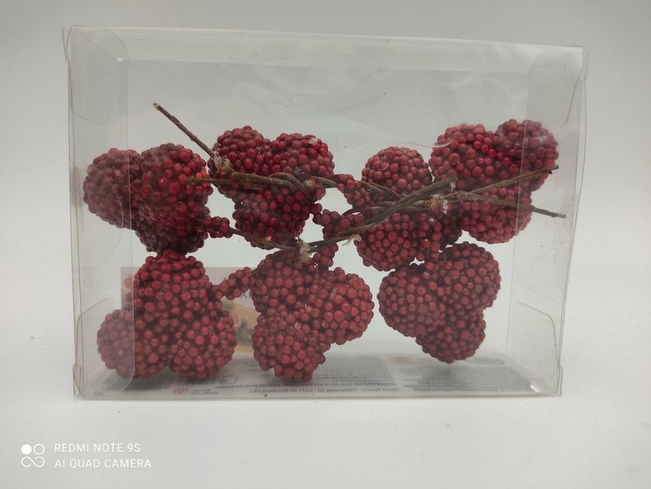 Ozdoba dekoracyjna jagoda