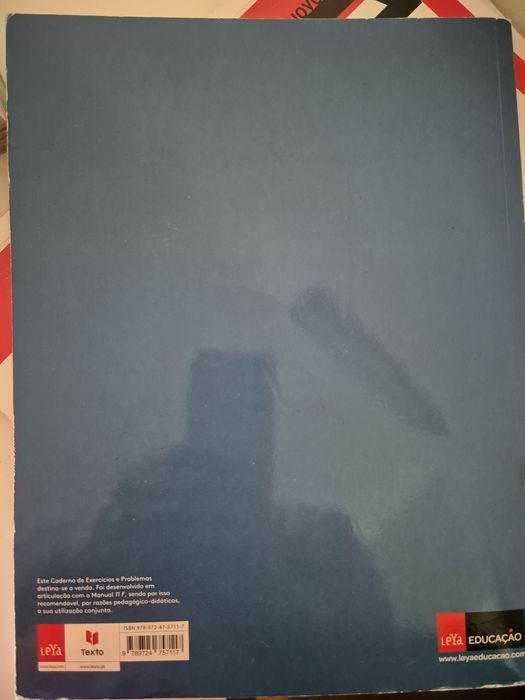 Cadernos de exercícios fisico quimica 11ano